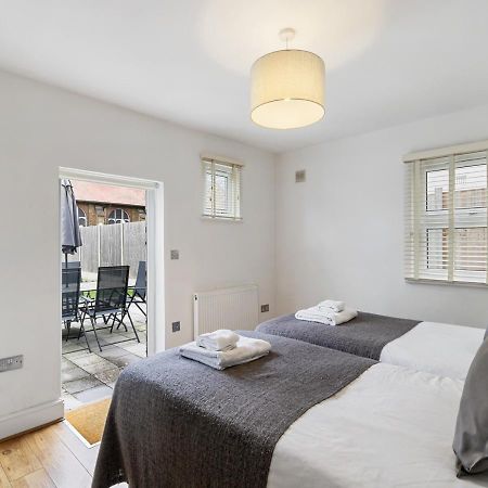 Two Bed Flat In Bush Hill Park Leilighet Enfield Eksteriør bilde