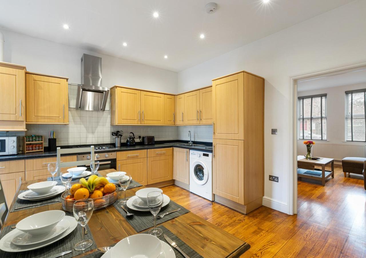 Two Bed Flat In Bush Hill Park Leilighet Enfield Eksteriør bilde