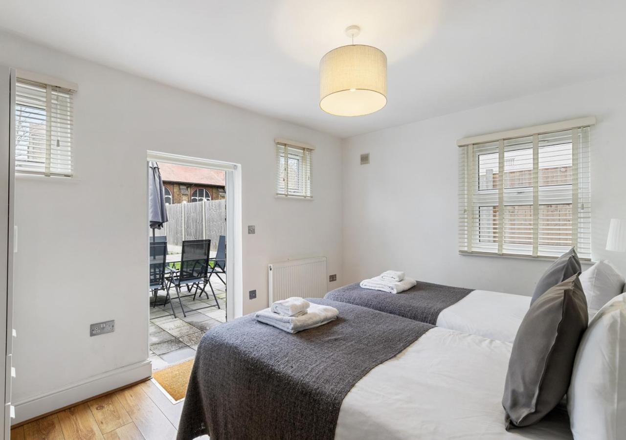 Two Bed Flat In Bush Hill Park Leilighet Enfield Eksteriør bilde