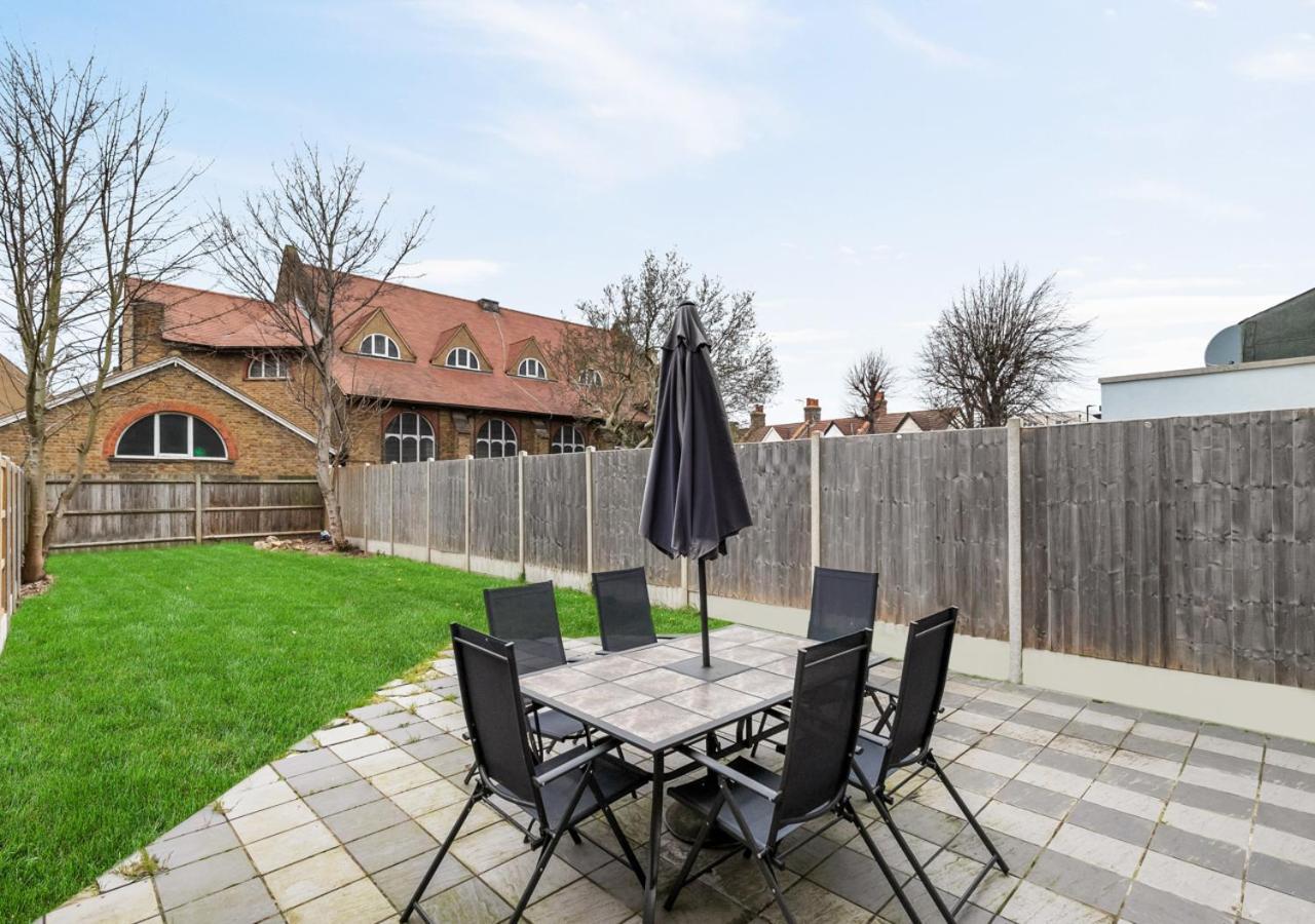 Two Bed Flat In Bush Hill Park Leilighet Enfield Eksteriør bilde