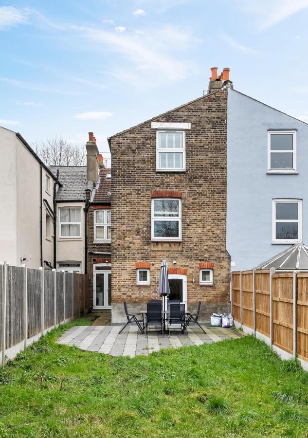 Two Bed Flat In Bush Hill Park Leilighet Enfield Eksteriør bilde