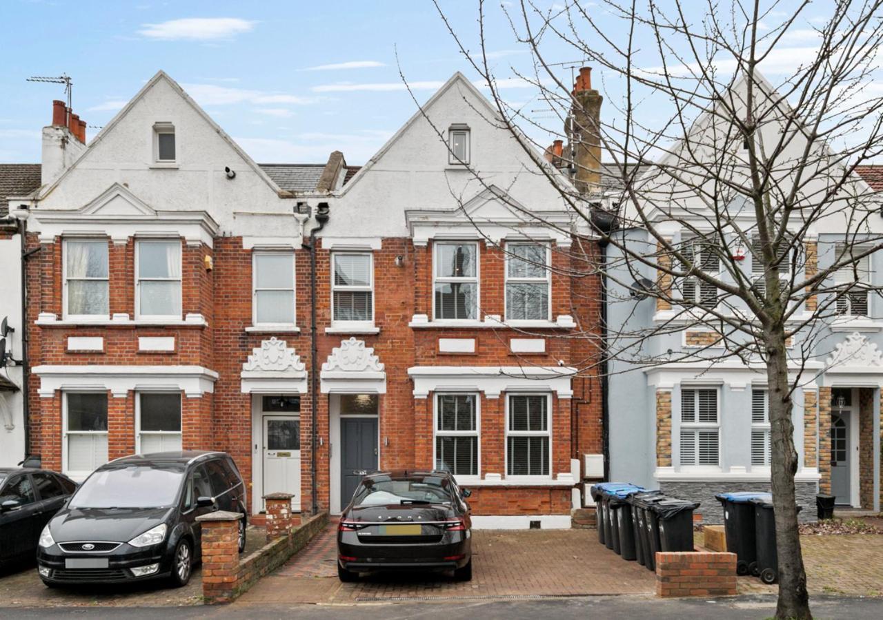 Two Bed Flat In Bush Hill Park Leilighet Enfield Eksteriør bilde