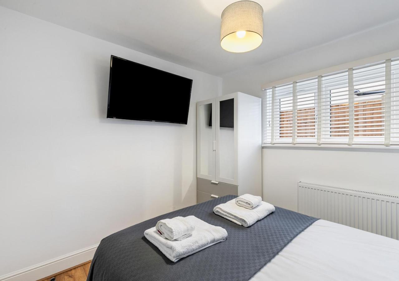 Two Bed Flat In Bush Hill Park Leilighet Enfield Eksteriør bilde